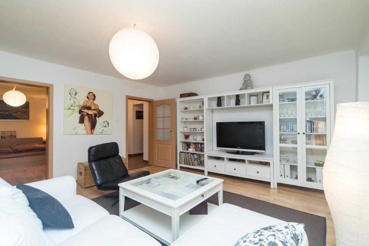 Budyne Apartment Budyne nad Ohri Kültér fotó