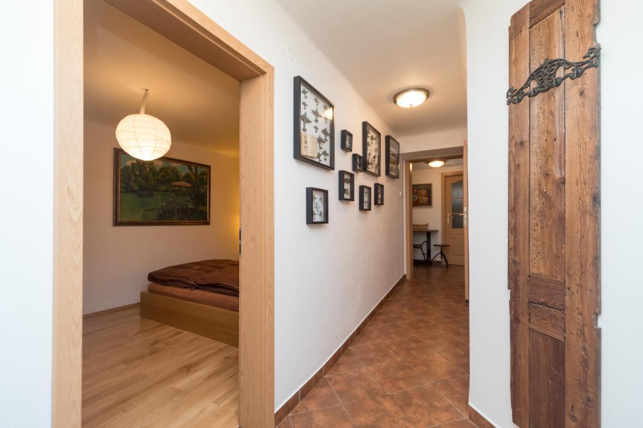 Budyne Apartment Budyne nad Ohri Kültér fotó